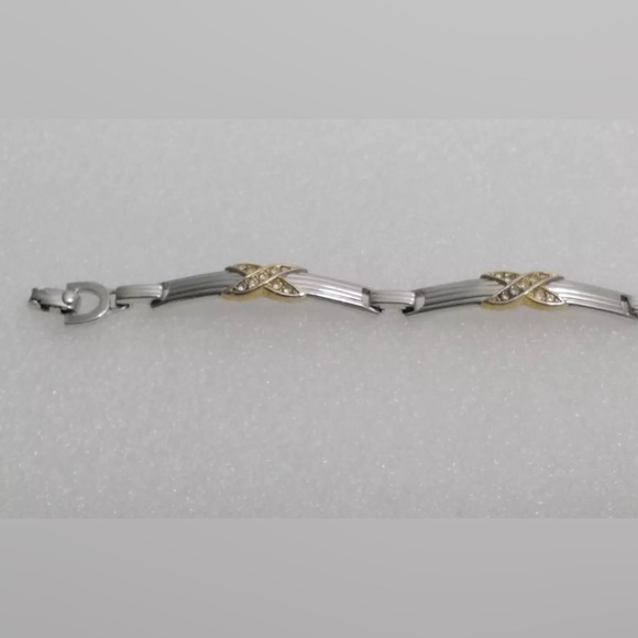 Vintage Christian DIOR Two Tone Kiss Cross X Bracelet - Picture 5 of 7